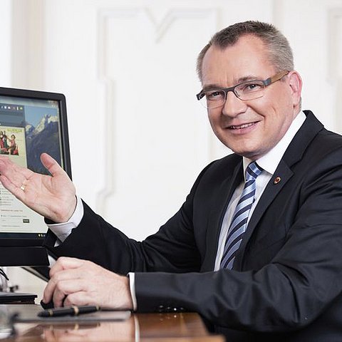 Der Online-Kartendienst von SOLAR TIROL bietet umfangreiche Informationen über die Solarpotenziale auf Tirols Hausdächern.